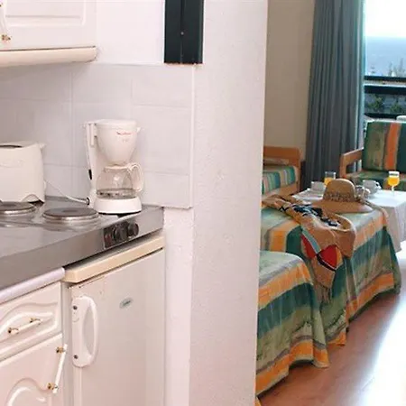 Field Aparthotel 3*